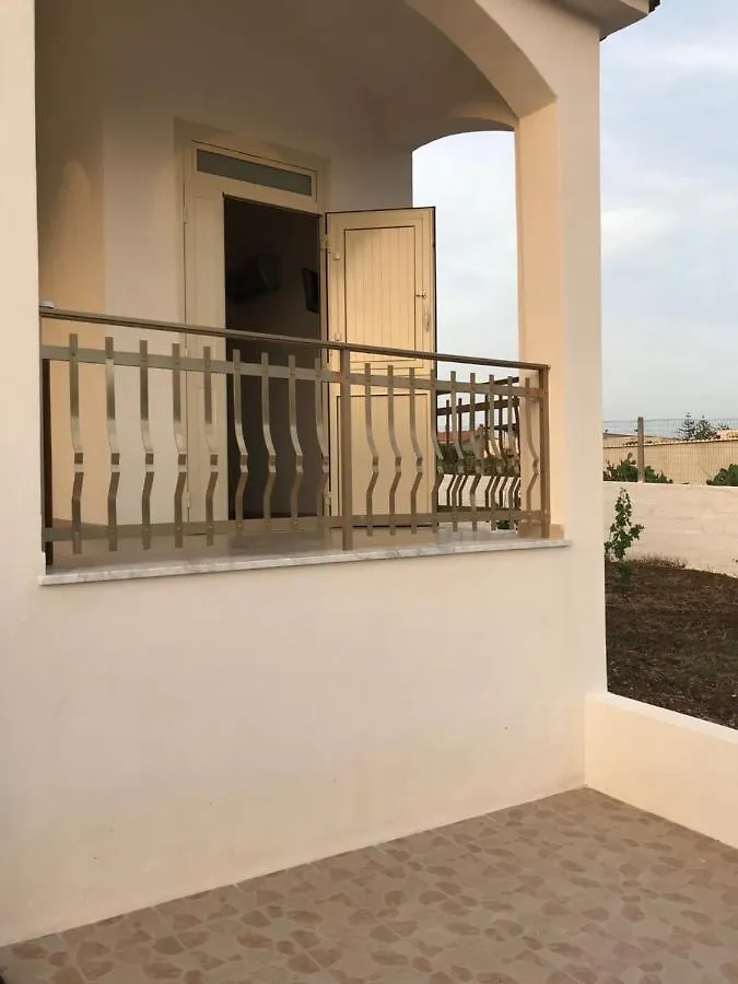Tanoelvira Hotel Reitani 0*,